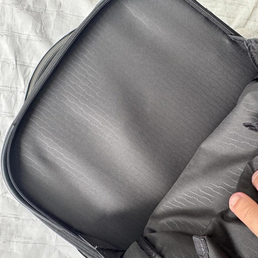 Tumi T Tech Wheeled Luggage Carry-on Ballistic Nylon Expandable 6720D - Picture 6 of 13
